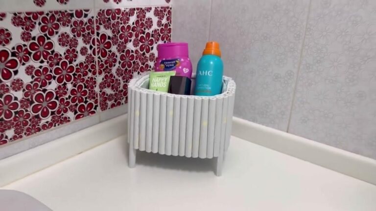 Cette astuce simple transforme des bouteilles en un organiseur stylé…