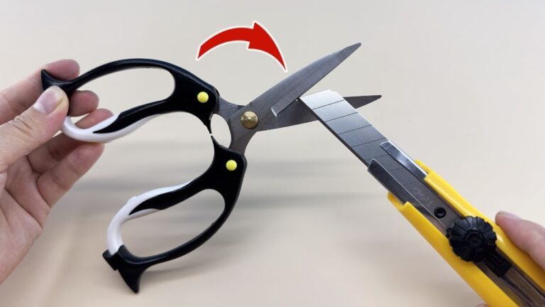 Aiguisez vos ciseaux en 5 minutes avec un simple couteau !